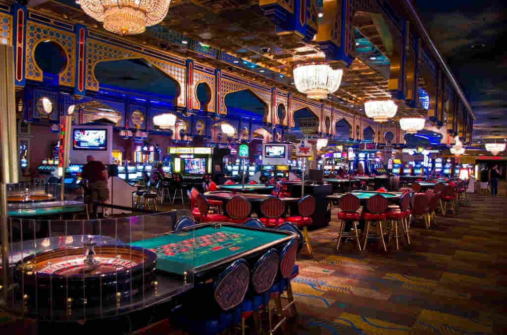 ¿Cómo ganar dinero en un casino real?