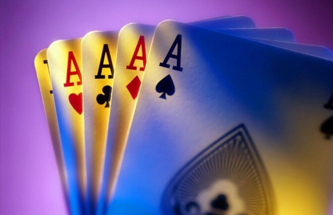 Promoción coleccionista de cartas de poker de Betsson Perú